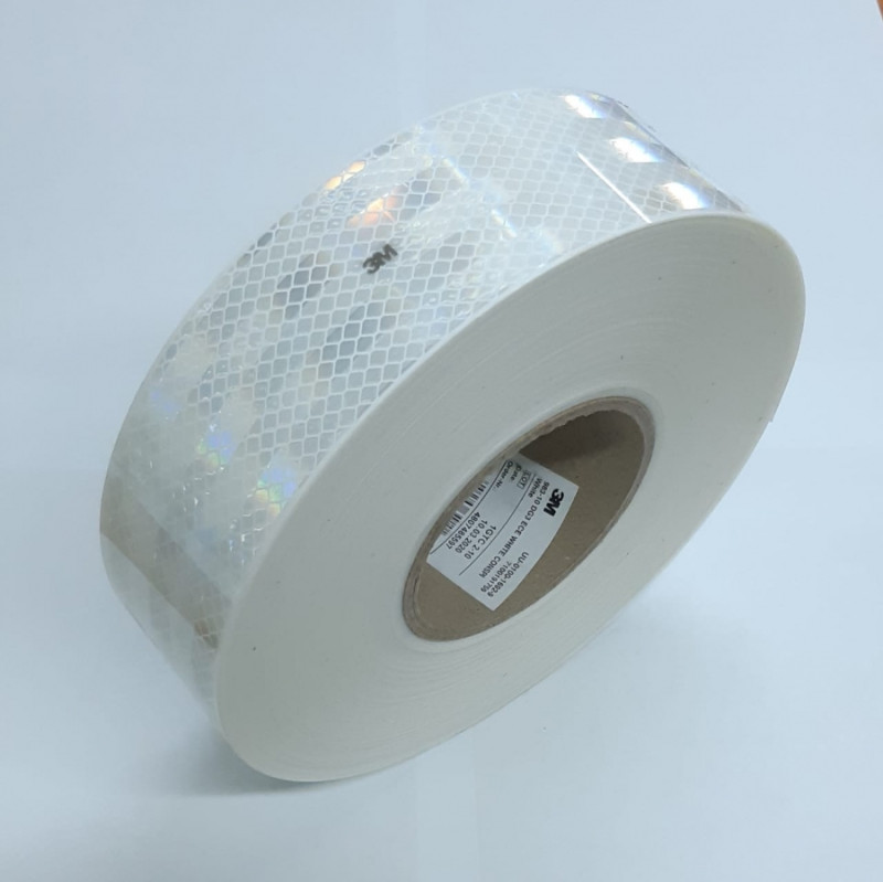 Светоотражающая самоклеющаяся лента "БЕЛАЯ" 3М 983 серия (50м х 50,8мм)